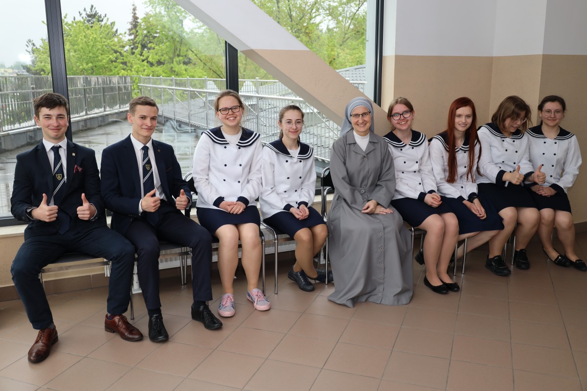 Liceum Im Jana Pawła Ii Sióstr Prezentek Liceum Ogólnokształcące – ZSO im. JP II Sióstr Prezentek w Rzeszowie